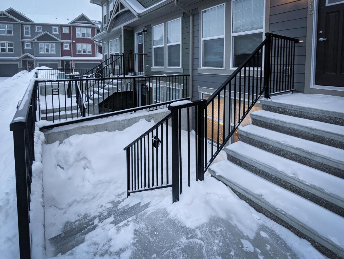 Globalstay New Apartments In Cranbrook Free Street Parking Calgary Extérieur photo