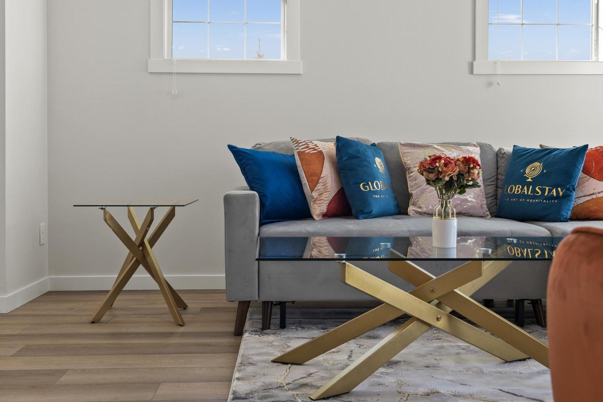 Globalstay New Apartments In Cranbrook Free Street Parking Calgary Extérieur photo